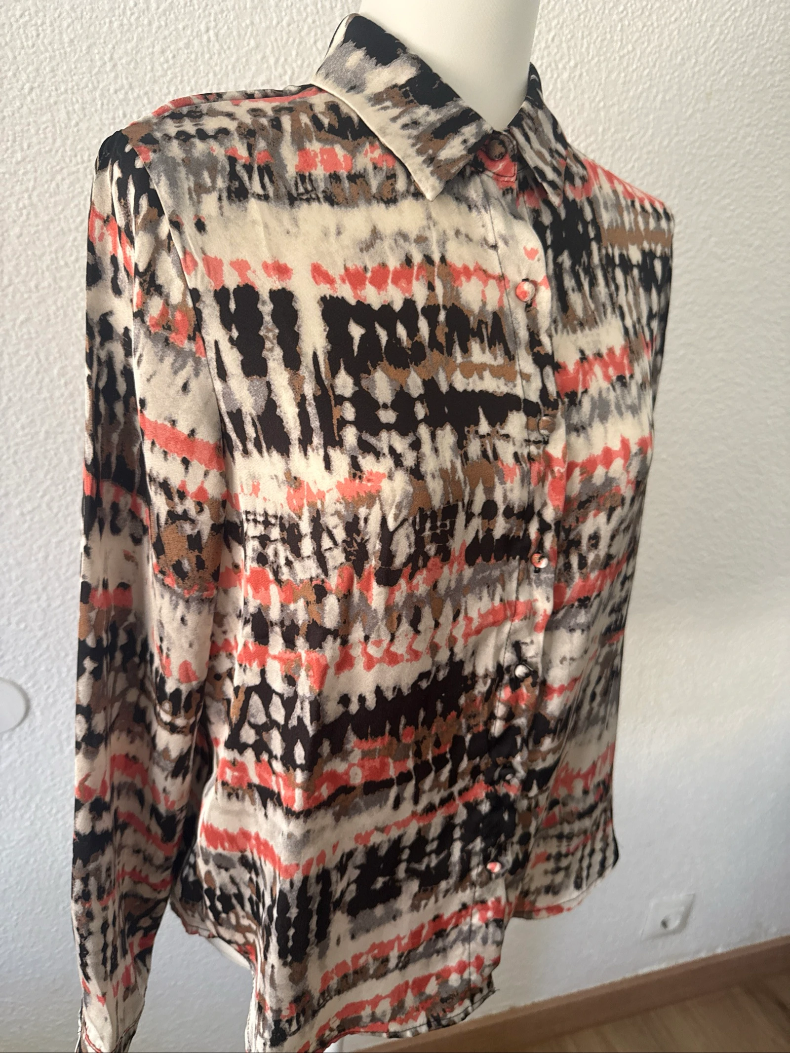 Blusa con mangas largas  – photo 2